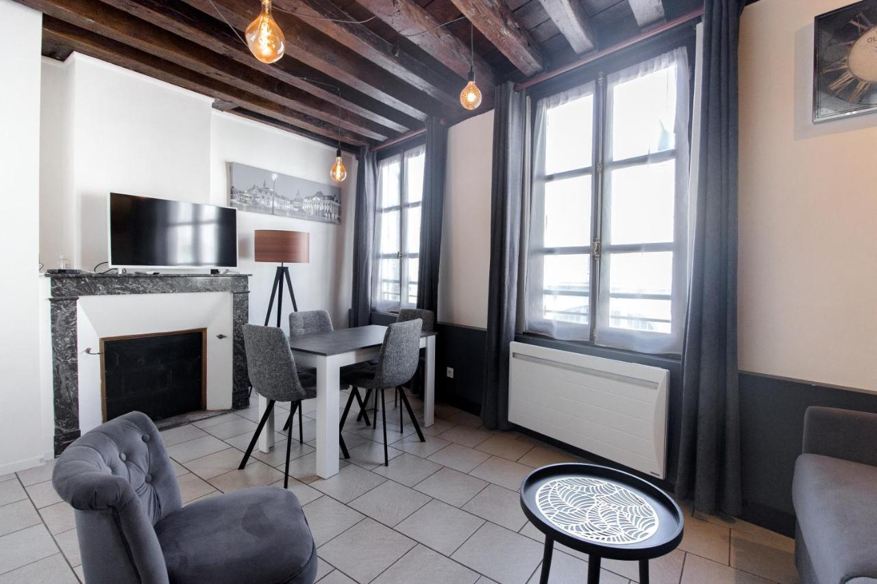 Ferienwohnung Au Bourg Neuf Orléans Exterior foto